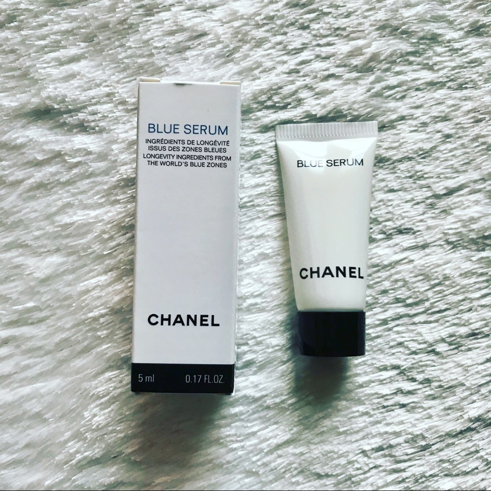 💕Sample Blue Serum Chanel 0.17 oz 5ml